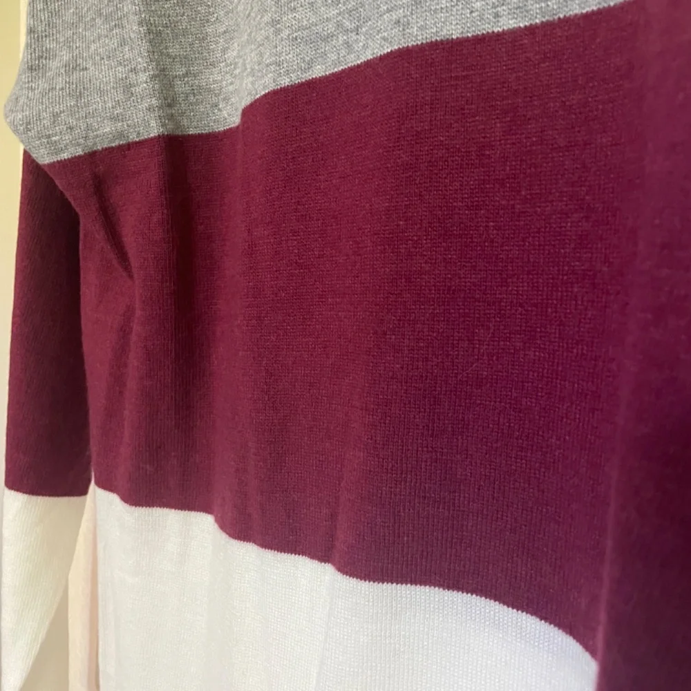 Color Block Sweater - Picture 2 of 2